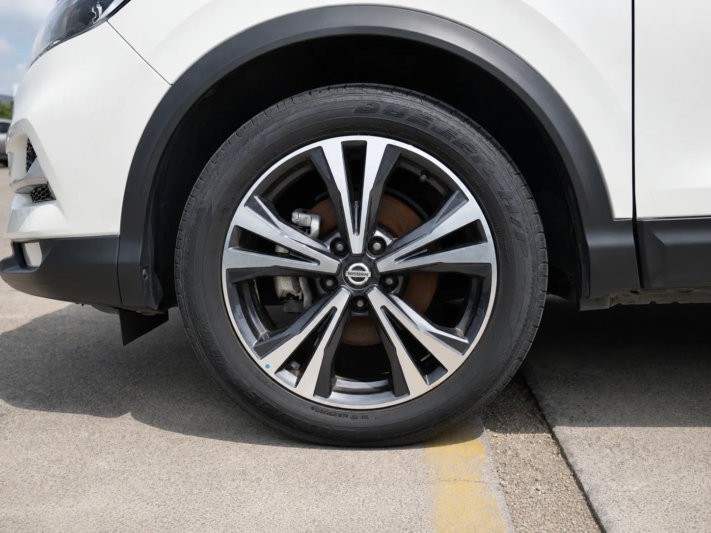 Nissan Qashqai 2022 2.0L CVT Premium Luxury Edition 4