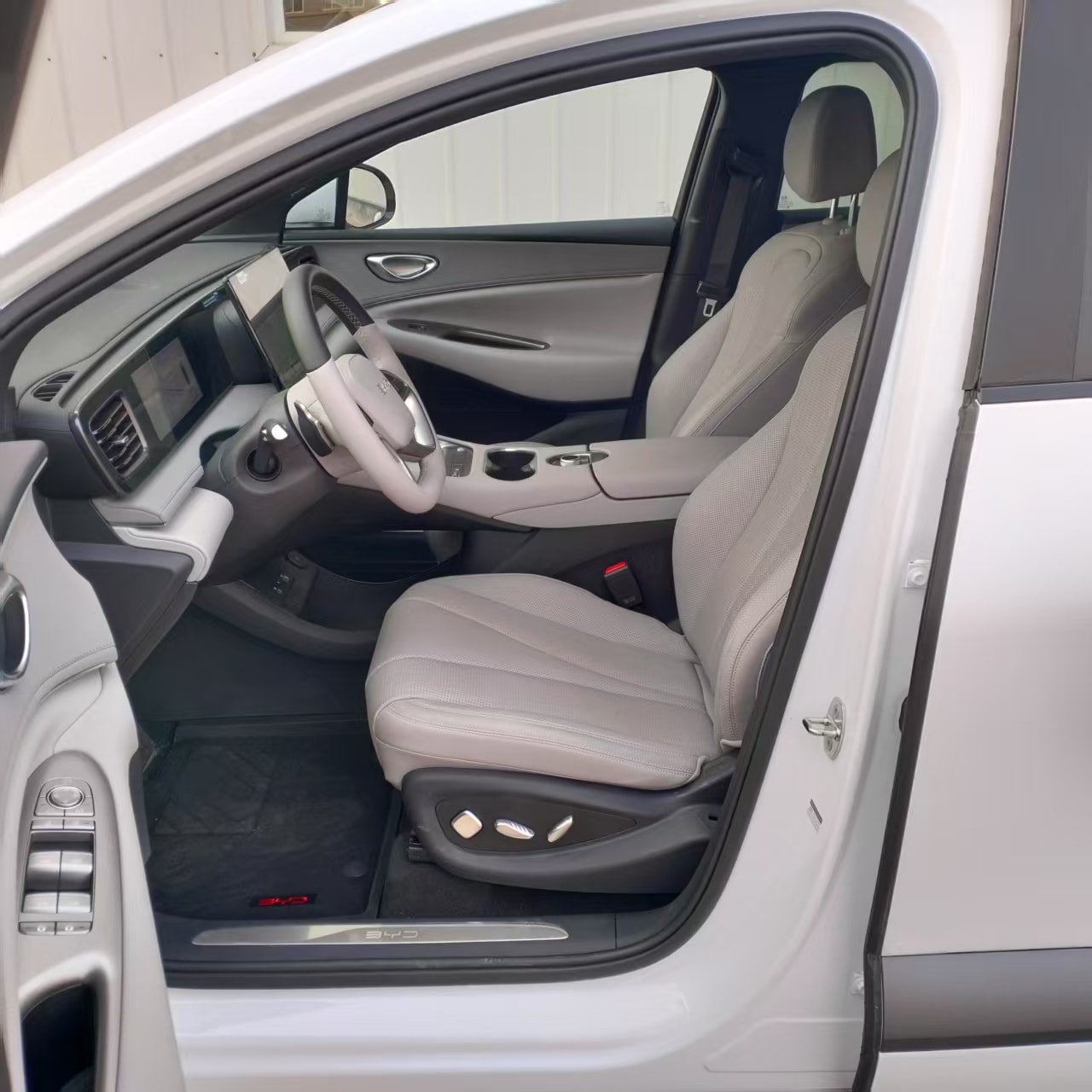 Sealion 06 EV 2025 605 Navigator Edition PLUS 3