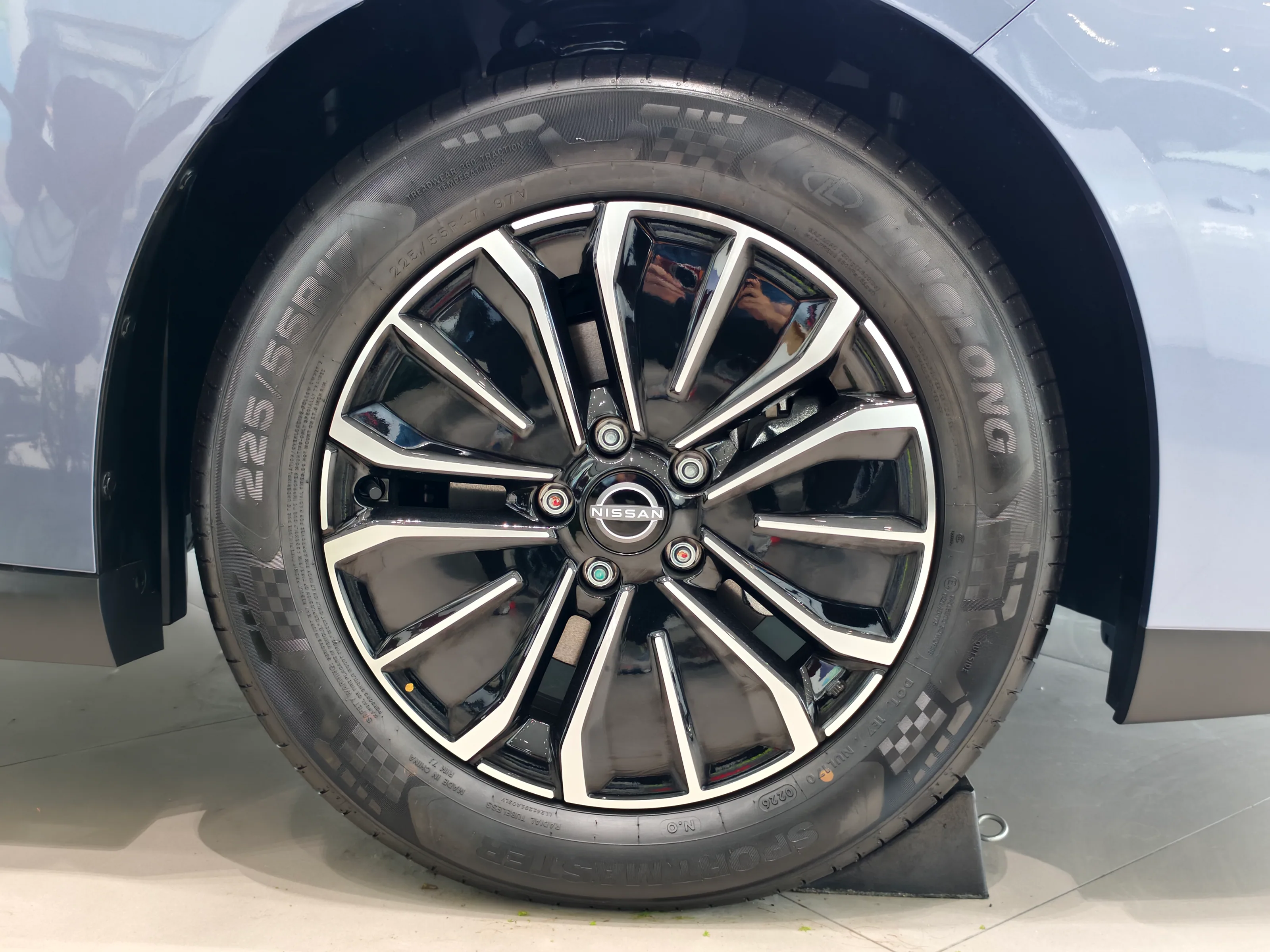 Nissan N6 10