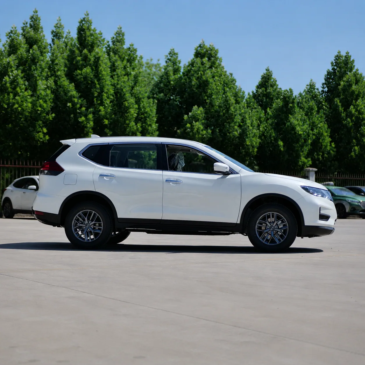 Nissan X-Trail 4WD 3