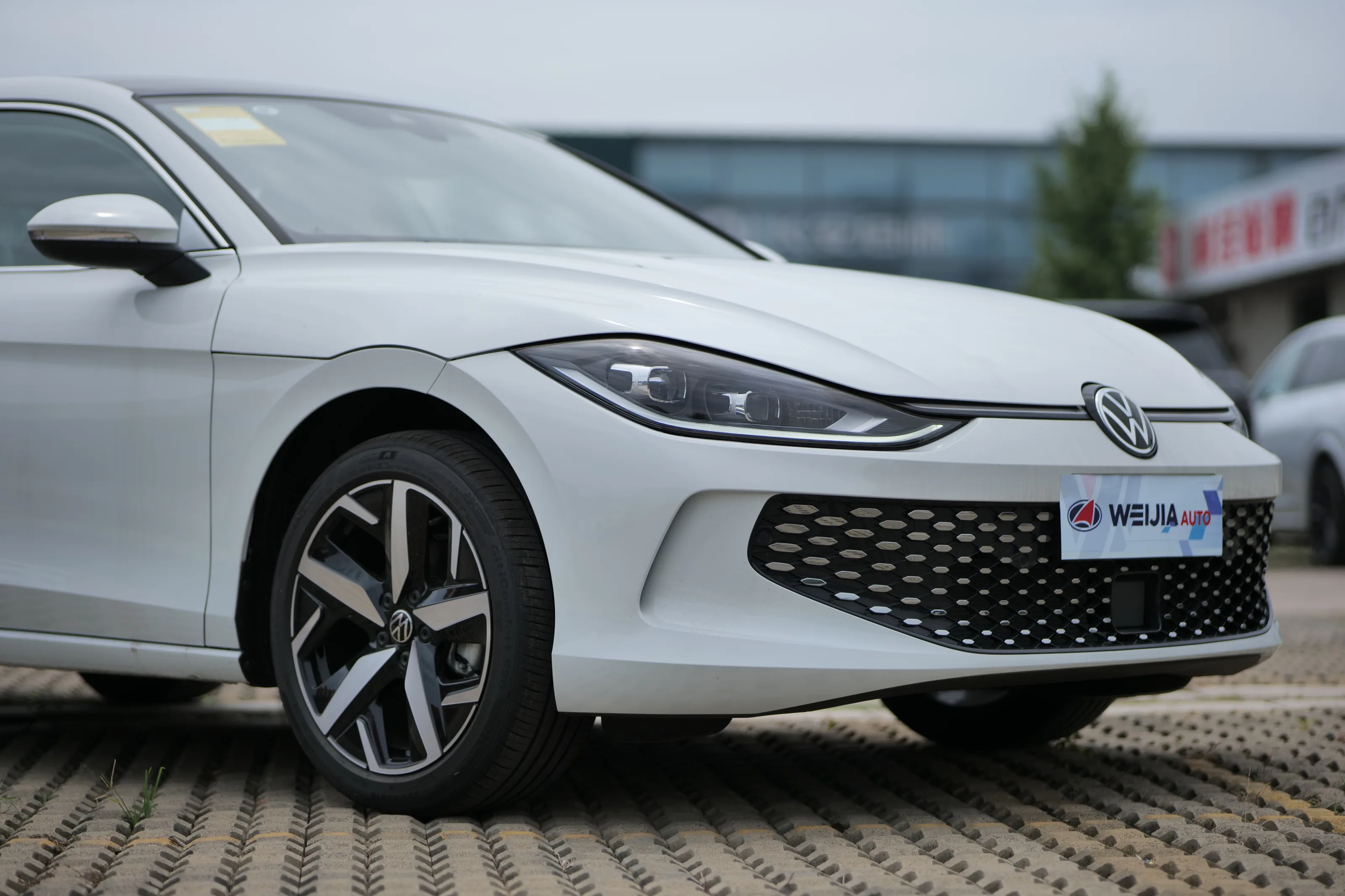 Volkswagen Lamando L 4