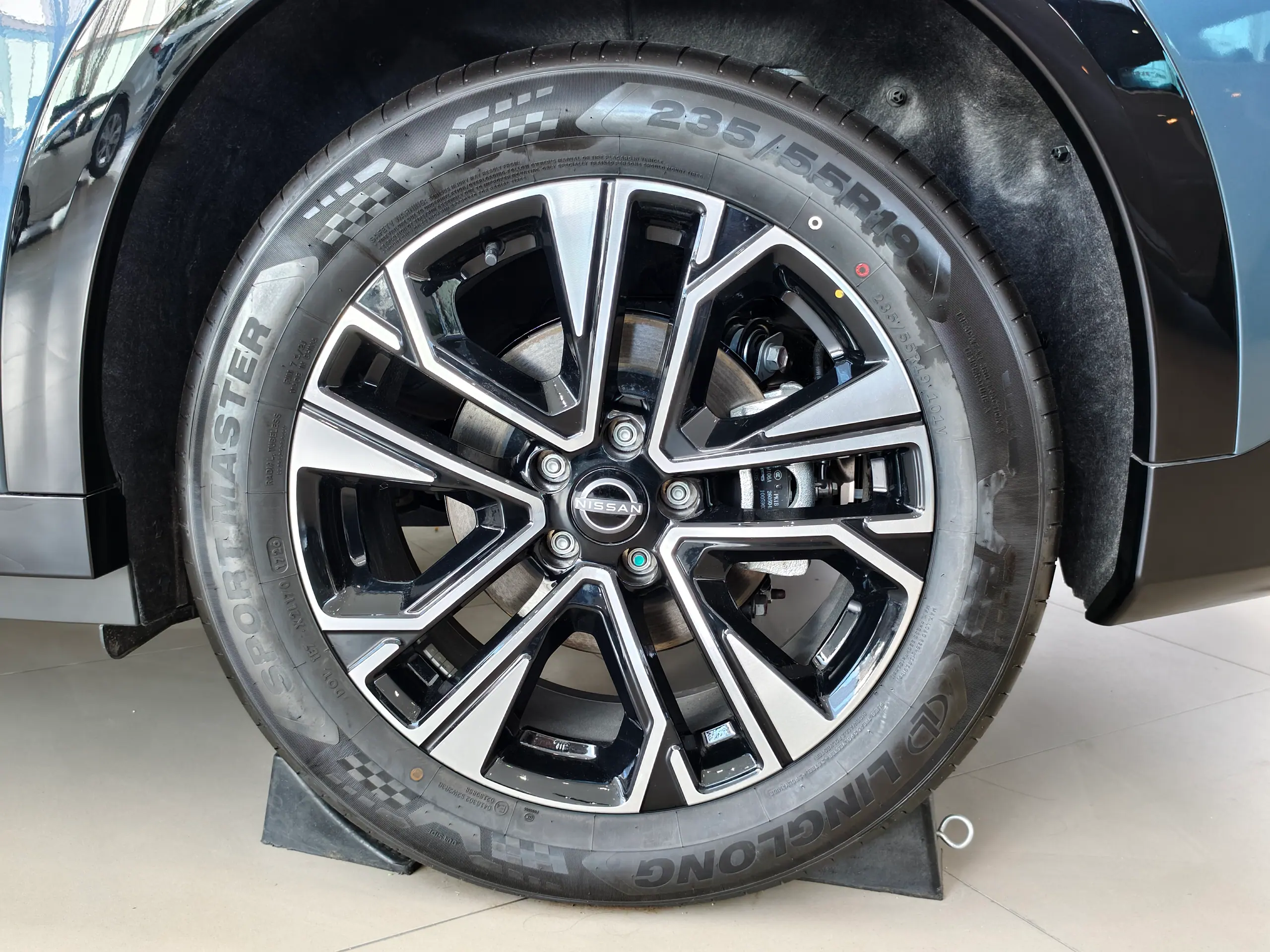 Nissan NX8 6
